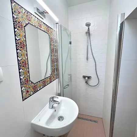 Apartment The Three Flowers Pool House *