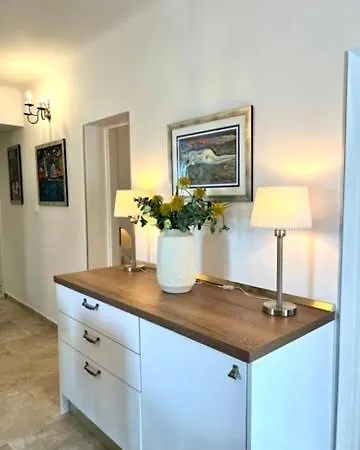 The Three Flowers Pool House Apartamento Trogir