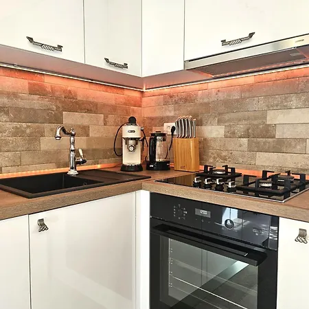 The Three Flowers Pool House * Trogir