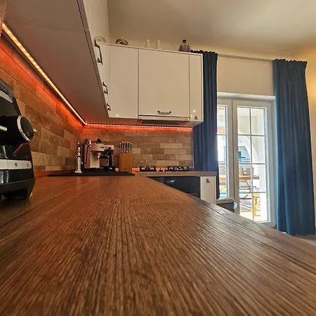 Διαμέρισμα The Three Flowers Pool House