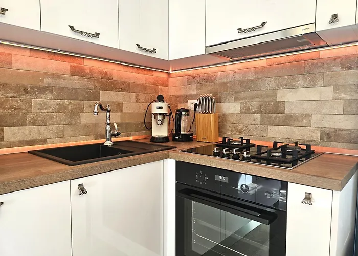 The Three Flowers Pool House * Trogir