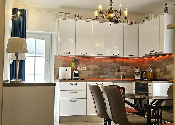 The Three Flowers Pool House * Trogir