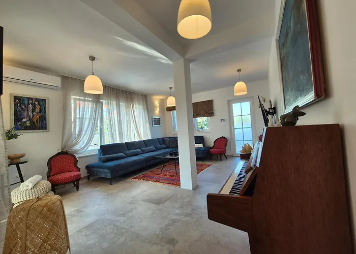 The Three Flowers Pool House Appartement Trogir