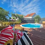 The Three Flowers Pool House