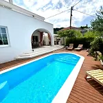 The Three Flowers Pool House Trogir