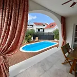 The Three Flowers Pool House * Trogir