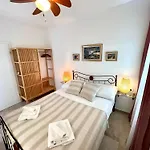 The Three Flowers Pool House Trogir