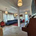 The Three Flowers Pool House Apartment Trogir