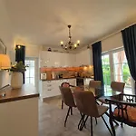 The Three Flowers Pool House *